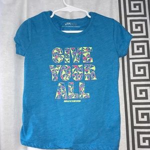 Skechers Girls 5 t-shirt-Bundle For A Deal